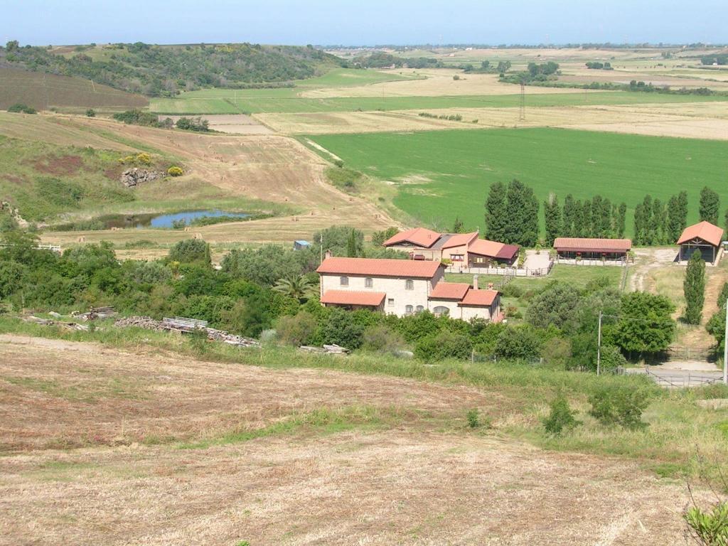 Casale Farnesiana B&B Tarquinia Esterno foto