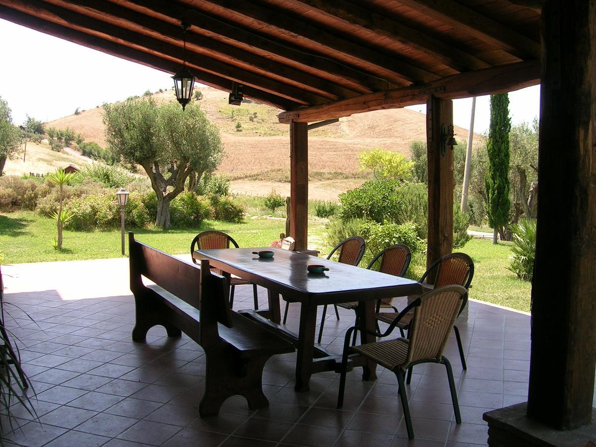 Casale Farnesiana B&B Tarquinia Esterno foto